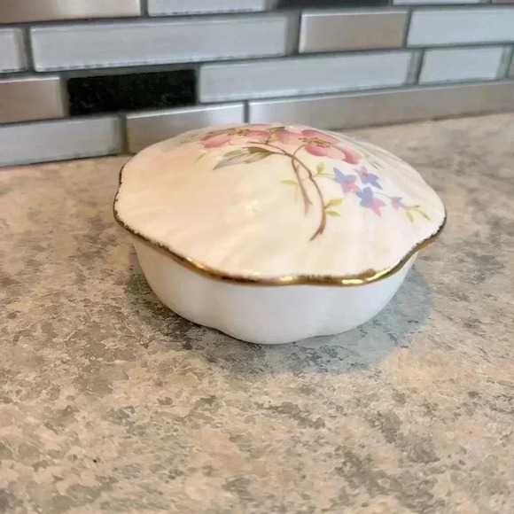 Antique White Floral Vintage Trinket Dish - Picture 2 of 4